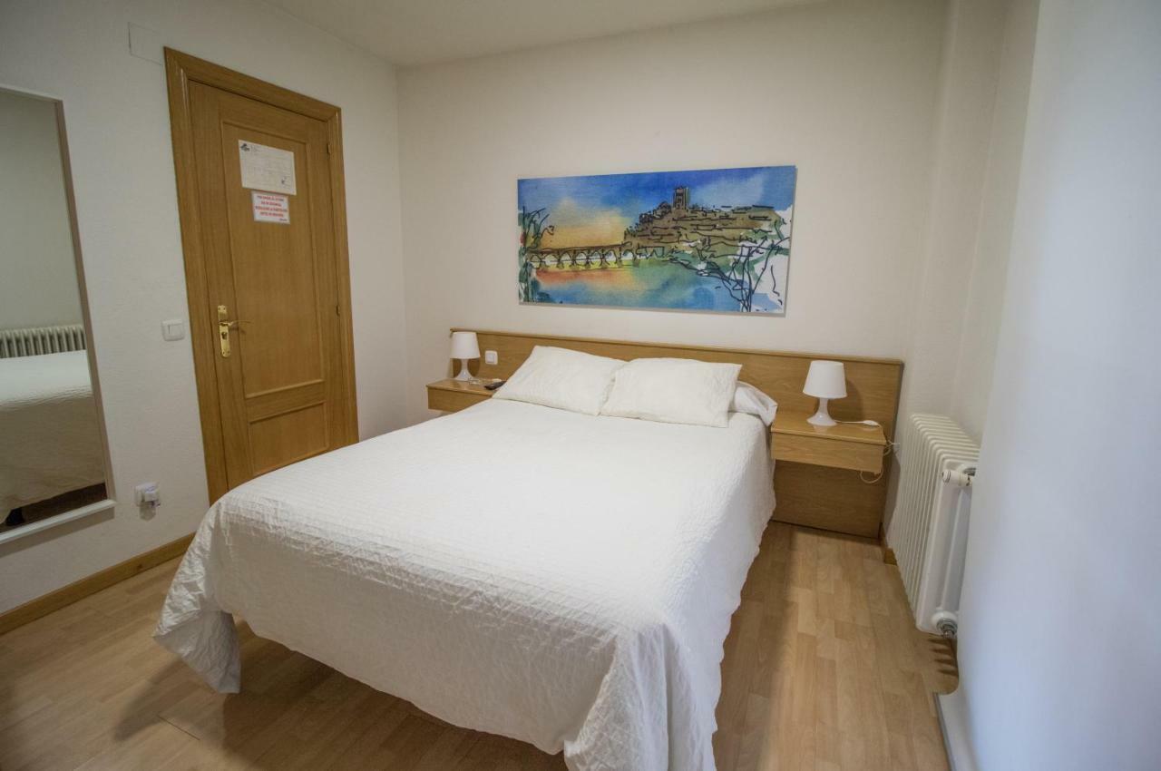 Pension Oasis Zamora Dış mekan fotoğraf