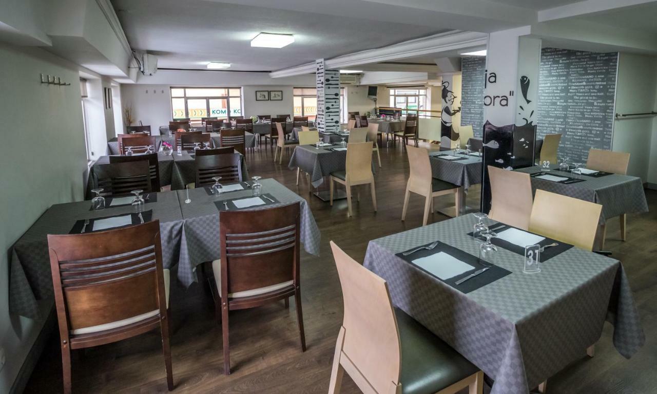 Pension Oasis Zamora Dış mekan fotoğraf